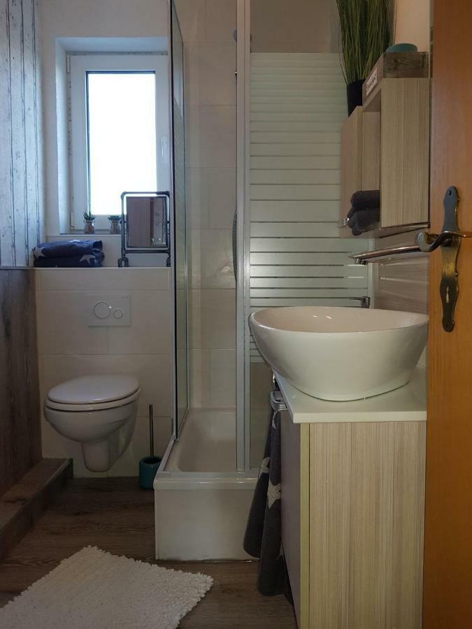 Ferienwohnung Heimathafen Neufolstenhausen Exterior foto